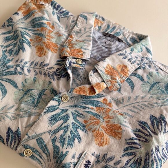 Izod Saltwater Button Up Shirt Mens‎ Large Tropical Print Relaxed Cotton Light - Picture 1 of 10